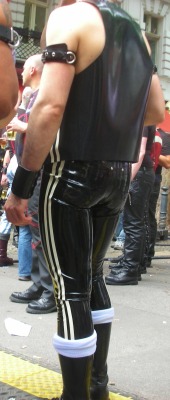 Rubber Piss Pig