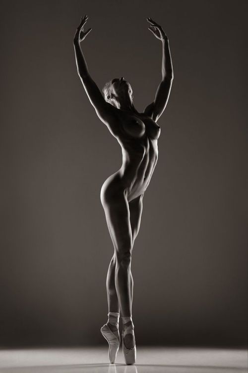 Dance Nude