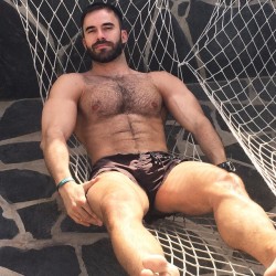 HAIRY SURFER