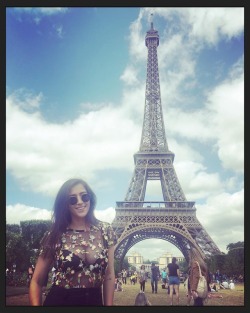 What&rsquo;d the guy eating a sandwich at the top of the tower say?  I full! (at Eiffel Tower)