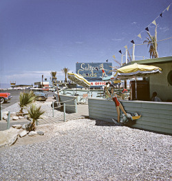 fuckyeahvintage-retro:Salton Sea, California c.1962 © George