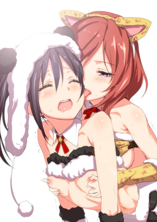 mylewdfolder:  Hereâ€™s another lovely yuri couple ^-^ MakixNico 