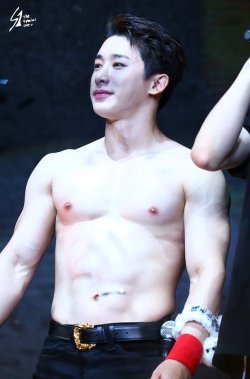 wonho-be-mine:  oof i can see his veins damnCredit: The Special