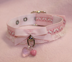 littlegirlbecka:  kittensplaypenshop:  collar for someone :)