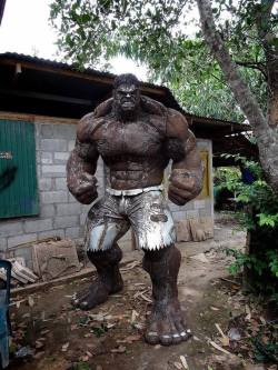 steampunktendencies:  Hulk Sculpture Made From Scrap Metal And