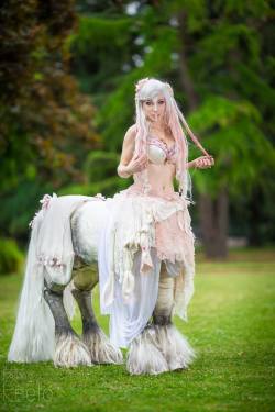 hoofedfursuits:   Centaur cosplay by Maja Felicitas (facebook