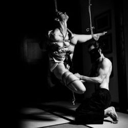 kirigamikinbaku:  Ph by Guido Cantone www.guidocantone.it - ropes