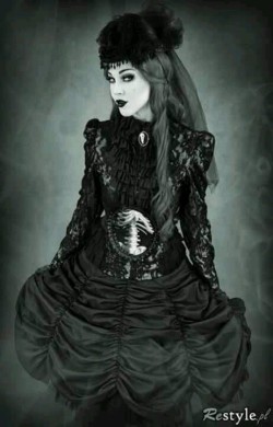 victorian-goth:Victorian Goth