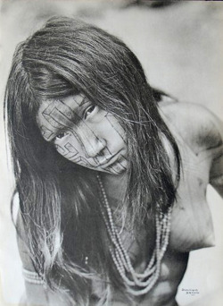 pachatata:  Amoydena,   Wayana    Woman, Tumuk Humak Mountains, 1950 (Brazil/French Guiana) by Pierre Dubois.  Tumuk Humak    means “The mountain rock symbolizing the struggle between the Shaman and the Spirits”.  The Wayana are a Carib-speaking