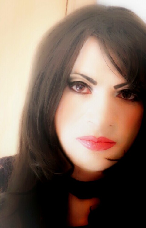 anissadesideriocrossdresserworld:  Anissa Desiderio … make up 