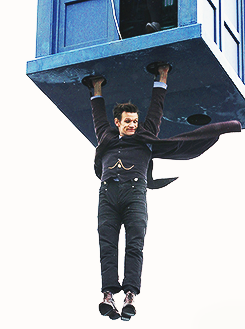 dnscully:   Matt Smith’s TARDIS stunt for the 50th Anniversary