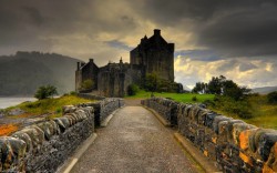 bluepueblo:  Medieval, Eilean Donan Castle, Scotland photo via