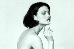 eyebrow2:  gabbigolightly:  Shalom Harlow, Vogue Italia, 1995