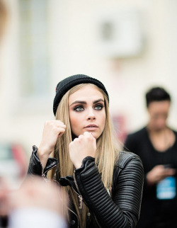 gelatoparty:  First picture I ever saw of Cara. Instant girl