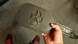 Very Woofy Paddle! I love the idea of a paw print on your pups