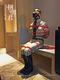 kbkingdom:  a tied up and tightly gagged cop in US CHP leather