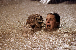 sixpenceee:  In the horror movie Poltergeist, real skeletons