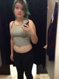 takeme5sos:  Changing room selfies ft my stomach  Send your own cell pics to fyeahcellpics on Kik or Snapchat!
