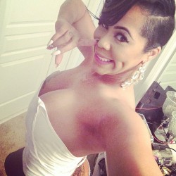 bombshellbootys:  Deelishis