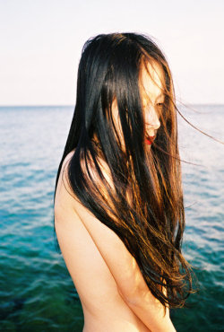 Ren Hang