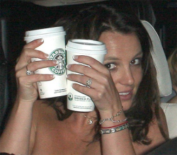 godneyonmyradar: Britney Spears + double Starbucks drinks