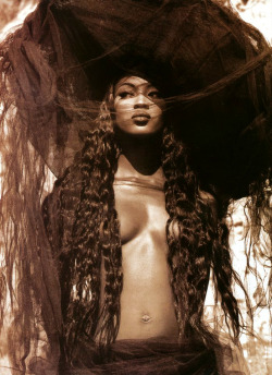 robertocustodioart:Naomi Campbell by Herb Ritts / 1992