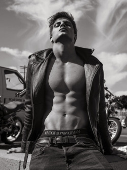 kamante1:  The Lost Boy /Male Photography/more at http://kamante1.tumblr.com/