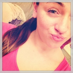 Duck lips ðŸ˜— #pink #eyelashes #sexyandiknowit #nap