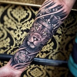 emmatai88:  Amazing artist Boby Tattoo @boby_tattoo awesome Star
