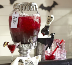 charleyandthediamonds:  thecakebar:  Vampire Drink Dispenser