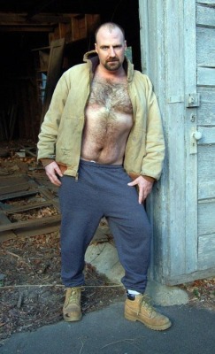 Follow my two hairy men blogs: http://sambrcln.tumblr.com http://hairysex.tumblr.com