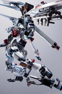 mechaddiction:  GUNDAM GUY: MG 1/100 Full Armor Gundam Ver. Ka