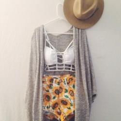 eclecticpandas:  sunflower shorts
