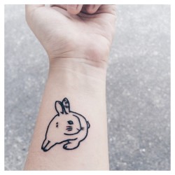 fuckyeahtattoos:  done by victoria woon, singapore (@hellotako