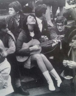 my-retro-vintage:Hippies in 1966, Piccadilly Circus.