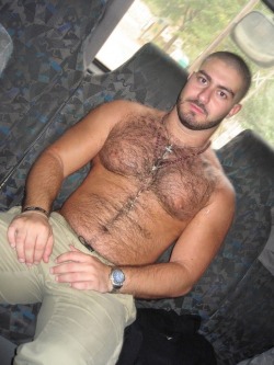 grrrawoof:GRRRAWOOOF