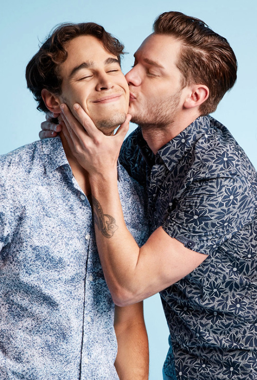 shadowhuntersdaily: Alberto Rosende & Dominic Sherwood @ Comic-Con International 2017.