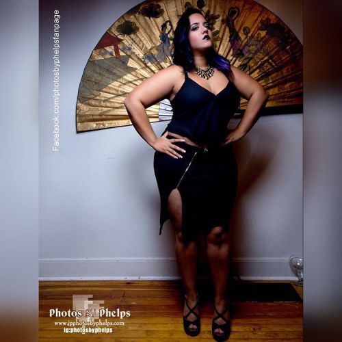 Putting some fashion glam out there with  Jackie A  @jackieabitches  #fashion  #sexy #catalog #dress #fan #makeup #plussize  #imnoangel  #round #backside  #baltimore #photosbyphelps #fashion #fashionblog #manik #dmv #volup2isdiversity #celebratemysize