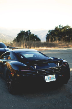 artoftheautomobile:  McLaren 12C MSO via Speedhunters