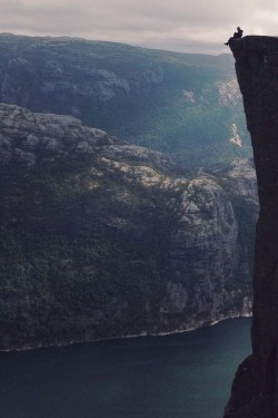 wolverxne:  Preikestolen- Norway | by: { lehylton }