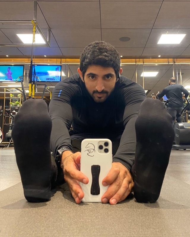 feetman80-deactivated20220409: great black socks