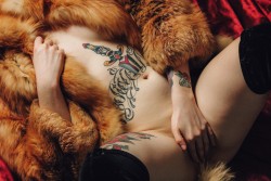 sidneymanuel:  Elyssa - Venus In Furs Photos by: Sidney Manuel