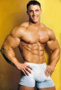 men-men-men-andmoremen:  Greg Plitt RIP