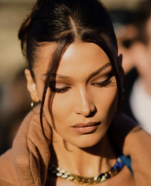 n1rvana:Bella Hadid