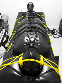 s10boi: My new sleepsack from Invincible rubber arrived yesterday.