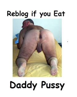 teungoes:  I love to eat daddy pussy 