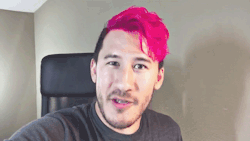 jack-fluff-iplier: Mark can you dye your hair green next so I