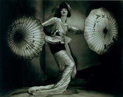 ein-bleistift-und-radiergummi:  1920s dance pioneer and performer