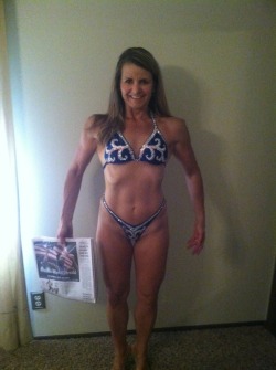 masterfbb:  46 years old fitness Brenda