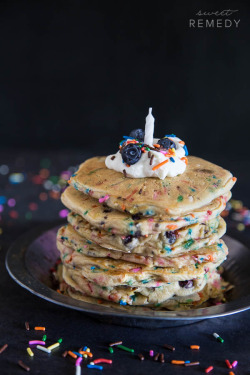 bakeddd:  blueberry funfetti pancakes click here for recipe 